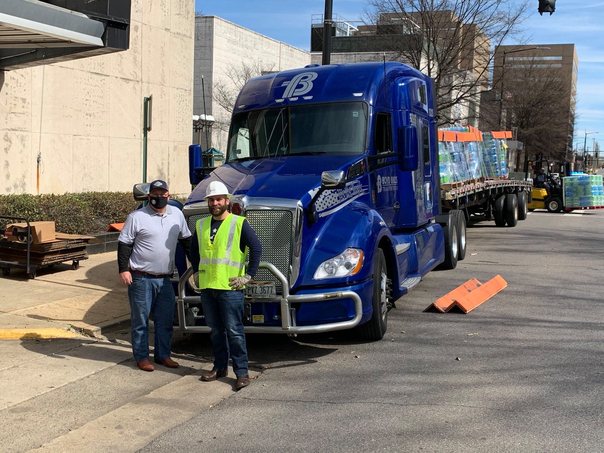 Today, we’d like to recognize #Daseke family company <a href="/BoydBrosTrans/">BoydBrosTrans</a> for their work to deliver water relief to residents in Jackson, MS who are still without after the storm. Follow Boyd for more updates on their water relief journey. #Trucking #TruckerLife