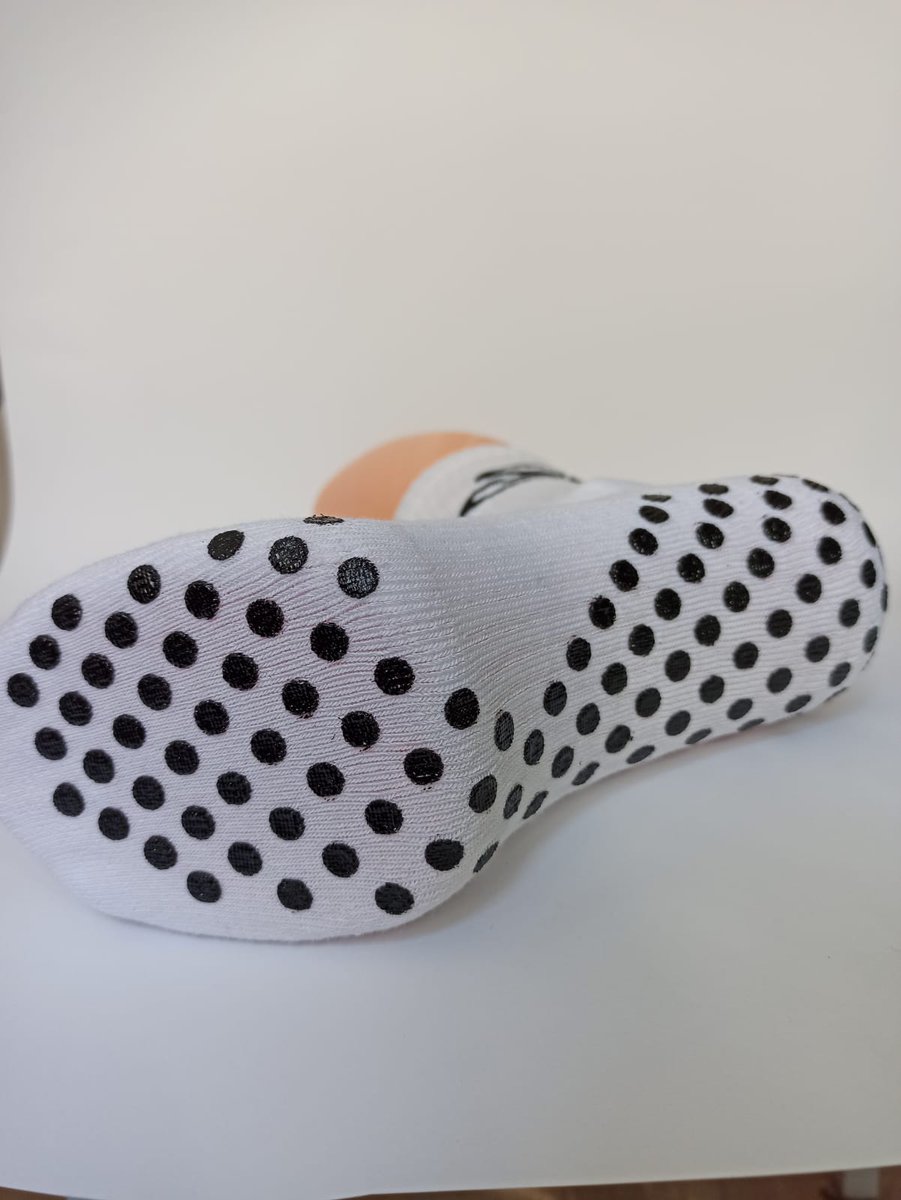 BGkgloves's tweet photo. B2 Grip socks has arrived π€©π€©π€©.
They will be available soon on our website https://t.co/RmlZs2TXTy
Website is under update, new design coming.
Will be much easier to shop and navigate around.
Don't B2 Afraid to not try
Don't B2 Afraid to Fail
#dontb2afraid https://t.co/sAFQkQ4Itf