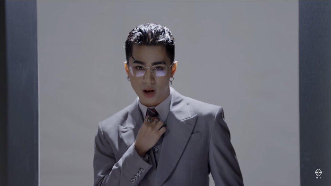 #POPHAZE: <a href="/SB19Official/">SB19 Official</a> has released the official music video for their latest single, "What?".

Stream: youtu.be/OAww-qrSnPs