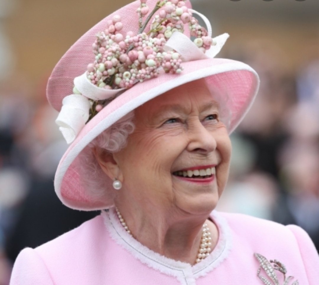 thechangingidea's tweet photo. I haven't watched the Harry/Meghan programme and won't!!

I also don't care what anyone else thinks, my stance is simple.

"God Save The Queen"

🇬🇧 https://t.co/brOT70BwKN
