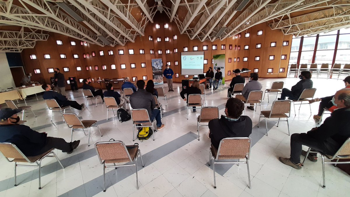 CorfoAysen's tweet photo. ✅ Junto a #PesqueraAysén, #ReciclajeMartino y @Citecma_SpA en el lanzamiento de su iniciativa para limpiar los residuos plásticos que genera la industria acuícola en #Aysén 💪
Proyecto  #ConectaYColabora de @Corfo y apoyado por @Comberplast y @atandocaboscl #EconomiaCircular ♻️ https://t.co/ExTM9AC6Ka