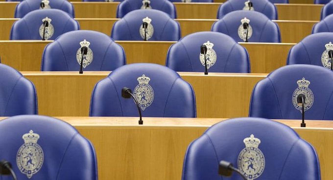 Op 25 febr. gaf de Tweede Kamer groen licht voor de herindeling van Landerd en Uden. Nu is het aan de Eerste Kamer. Op 23 mrt wordt het wetsontwerp besproken in de voorbereidende commissievergadering. Naar verwachting besluit de Eerste Kamer voor de zomer over de herindeling.