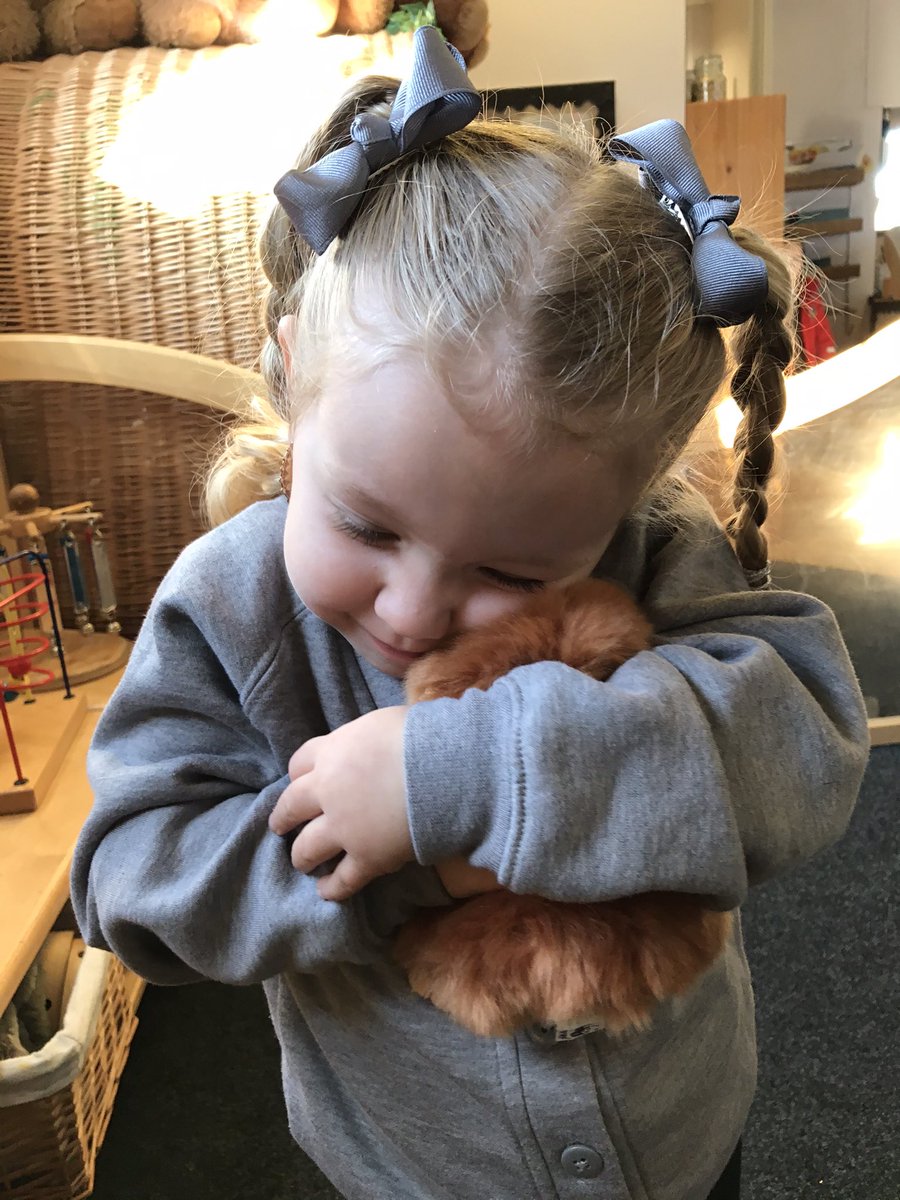 Mrs Fletcher Wayfield Primary School 2 Year Olds tweet media