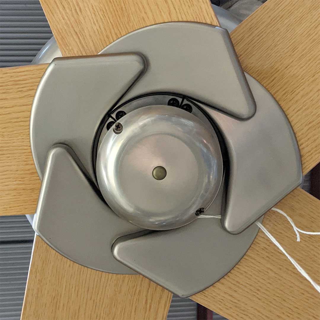 CommForklift's tweet image. Isn’t this #ceilingfan cool? I like how the fan blades come together and overlap in the center. It reminds me of a #camerashutter! More info (it comes with a #remotecontrol!) and photos in the listing on the #CommunityForklift Marketplace. communityforkliftmarketplace.org/collections/al…