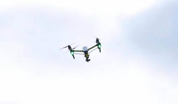 almayadeen_es's tweet photo. Drones israelíes violan espacio aéreo libanés y reciben respuesta del ejército y la Resistencia https://t.co/DCqaRjH1xr #Drones #Israel #Resistencia #Libano #Bilda #9Mar https://t.co/Lu3hf6aLUz