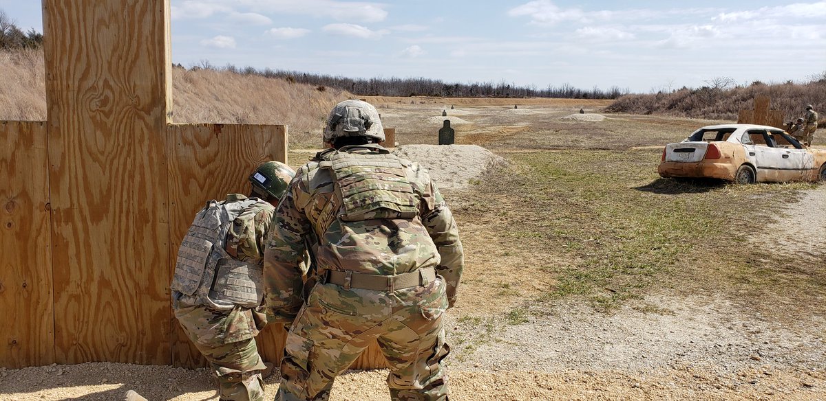6_dragoon's tweet photo. So awesome to see the Avengers,  A/795, in action at the Buddy Team LFX! #dragoon14mp #armyvalues #ThisIsMySquad @TRADOC @MSCoECG @14th_MP_Brigade  @USArmyMPCorps @usacac @Dragoon__7 @CMDTArmyMPs @TradocDCG @787MPCdr @G6_795th @Eagle6_43dAGBN @White_Tiger_6 @CdrAlpha795 https://t.co/mcggDPU3PH
