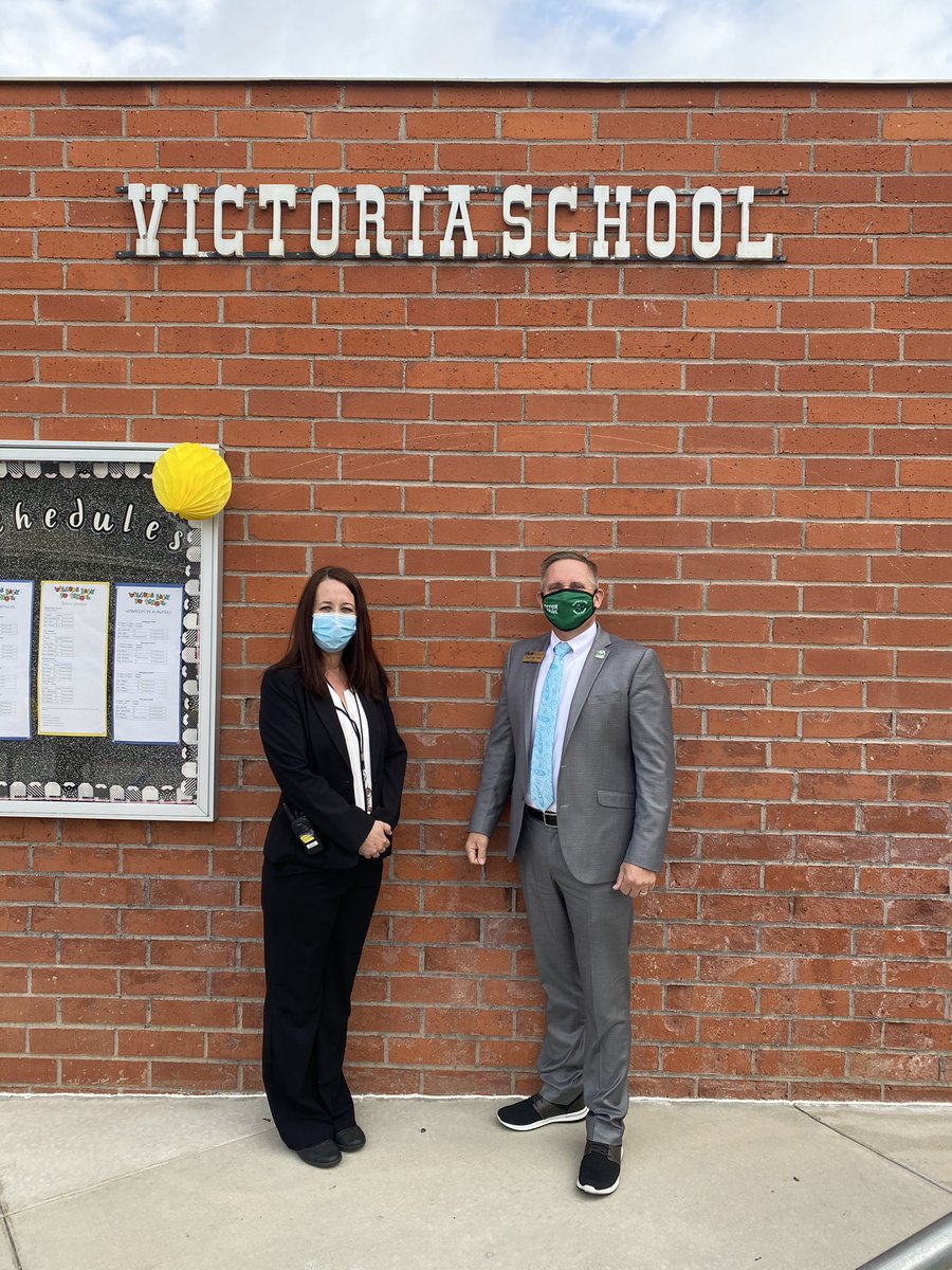 Visited with the Principal, Jennifer Jackson at Victoria Elementary for their first day back for In Person Instruction. Great to see the kids with smiling faces and the confidence that parents and guardians had in the staff at Victoria Elementary. <a href="/RiversideUSD/">Riverside Unified School District</a> <a href="/victoriaeagles1/">Victoria RUSD</a>