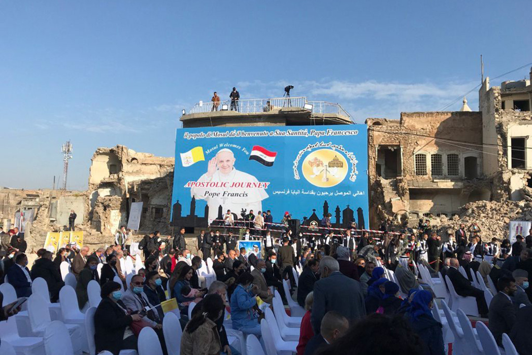 EpiscopadoArg's tweet image. Desde @Programa_FE miramos con mucha atención la histórica visita del #PapaFrancisco al pueblo de #Irak en la que se refleja el espíritu de fraternidad y caridad que a también nos propone anunciar y compartir.
Conoce más en 👉 programafe.org/novedad/visita…
#ProgramaFE ❤️ #CEA