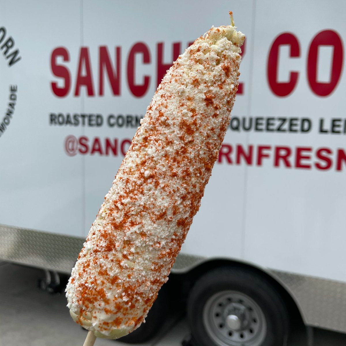 You can’t go wrong with elote 🌽🤤