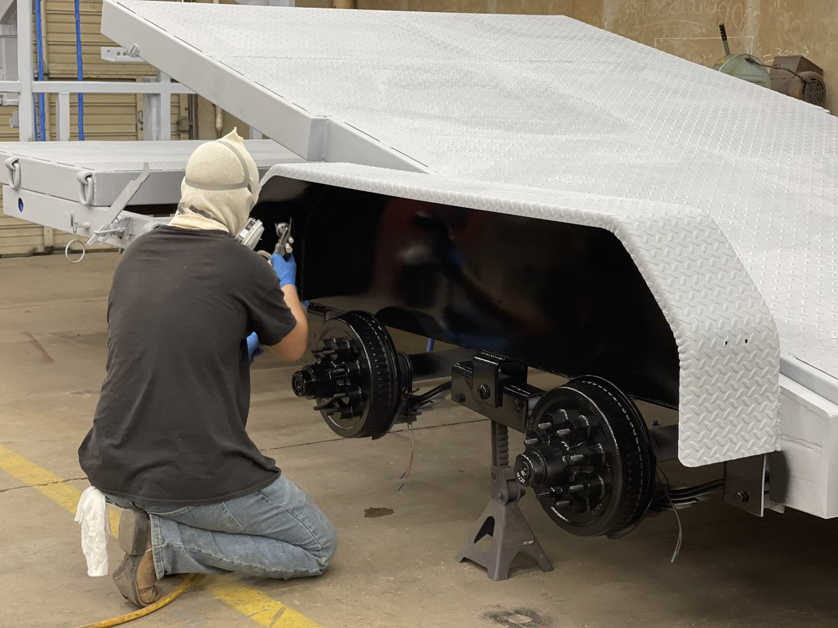 espinrichard1's tweet photo. My Industrial Tech class build this trailer. Now Here is the highgloss black bath! Another #qualitybuild from the @chinaspring_ffa @chinaspringisd @China_Spring_HS #highschoolshopclass! Next step... wiring and finishing touches! π€#proudmoments #ctemrespin https://t.co/uJmb5rD2Qb