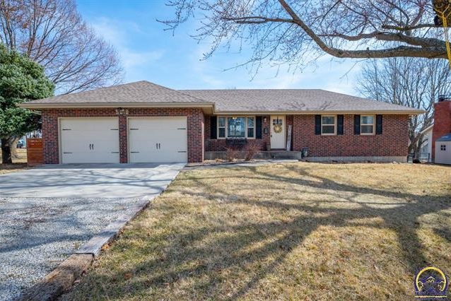 CWRealtyInc's tweet photo. Don't miss out! This 3 bed/2 bath home with tons of space won't last long!

Listing provided by Countrywide Realty, Inc.

https://t.co/W4PG9Qy2QR https://t.co/UwjrSFXWm8