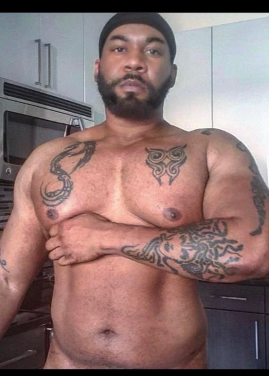 MaleMediaMind's tweet photo. Working on the M3 Bear Essentials video to be published on YouTube tomorrow https://t.co/KAxWCv376P #M3APB If you know who these subjects are, tag them in the comments. #bearedblackmen #bigdude #malemediamind #musclebear #ThickBoyProblems #beardgang https://t.co/Kf6ZqKaH9h