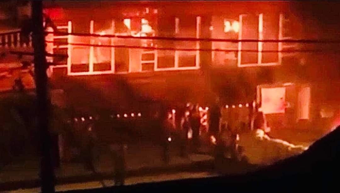 SandarT51456728's tweet photo. Myanmar Junta set fire on barricades (the civilians made them for their safety) in Thingangyun, Yangon. 

#Mar9Coup
#SaveMyanmar 
#WhatsHappeningInMyanmar
#CrimesAgainstHumanity https://t.co/kn2S3WkHpV