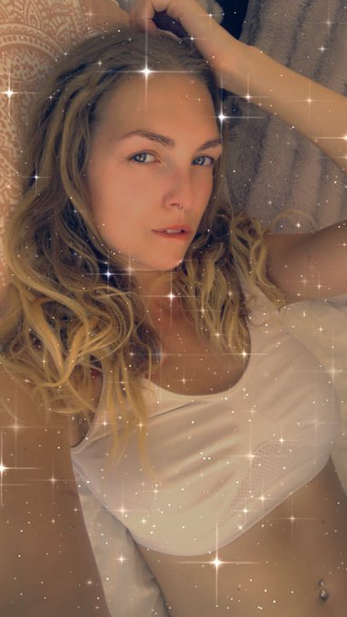 Oh baby I want you! 🥵  #amelielei #mydirtyhobby #snapchat #filter #tuesday https://t.co/ULAfm8tIOm<a href="/tag/amelielei"class="tags">#amelielei</a><a href="/tag/mydirtyhobby"class="tags">#mydirtyhobby</a><a href="/tag/snapchat"class="tags"><span>#snapchat</span></a><a href="/tag/tuesday"class="tags"><span>#tuesday</span></a><a href="/tag/filter"class="tags"><span>#filter</span></a>