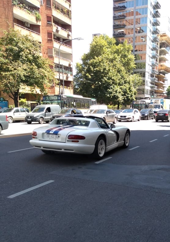 Autazos's tweet photo. Dodge Viper 🔥
#Autazo por Bs. As.
spot de @foodiezombie https://t.co/oudtfrCVOd