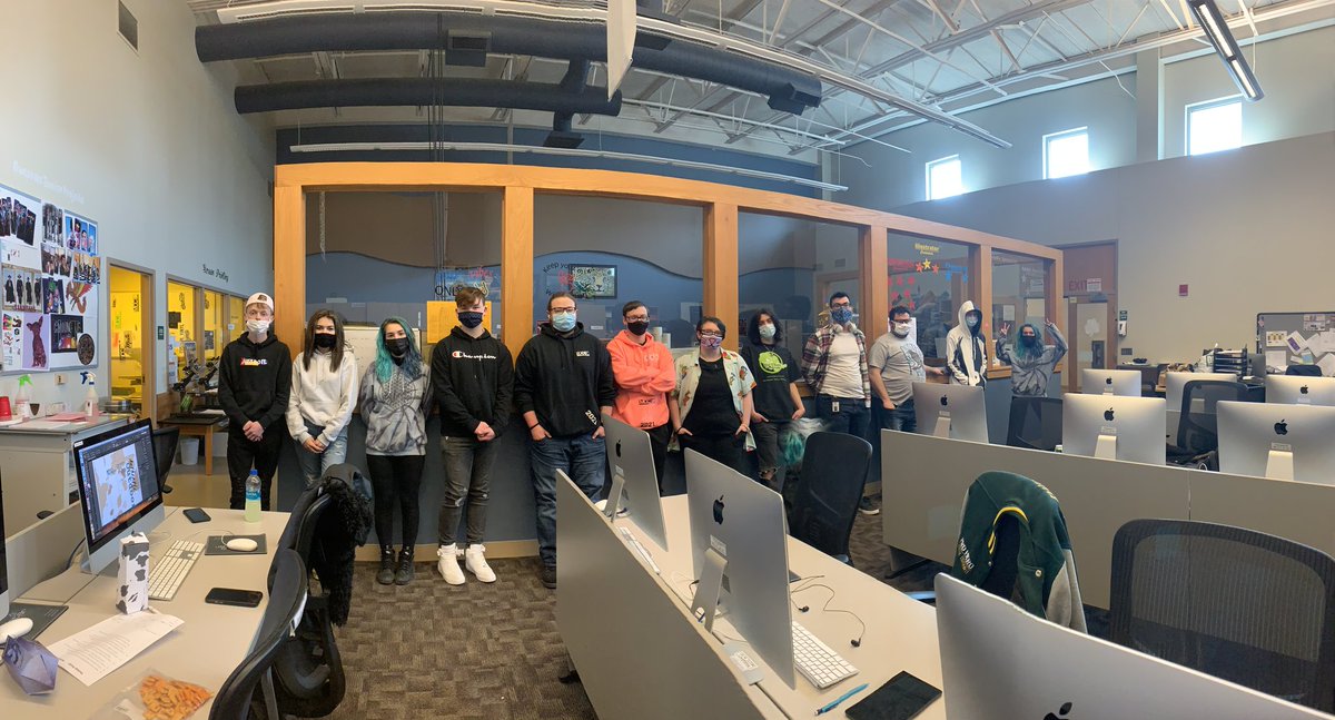 lets_brocknrol's tweet photo. @STEMAcademy2 freshman start career exploration and shadowing @MCCTC today! 

Here is one of the students in Digital Design and Print. https://t.co/tV8IlYjYTB