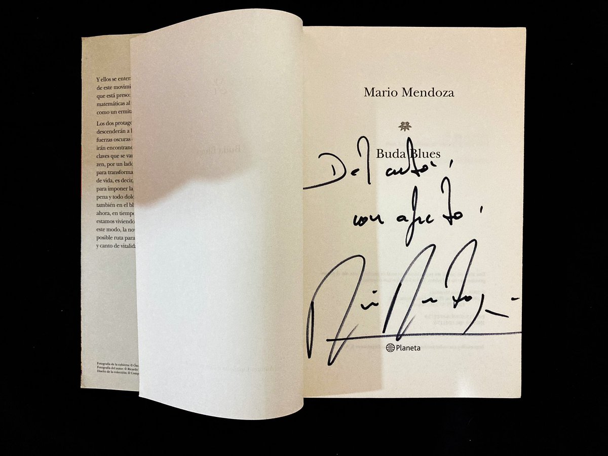 Urreg_0's tweet photo. Vamos a regalar #BudaBlues de mi biblioteca firmado por #MarioMendoza. 
– Solo deben dar RT 🔁
(El ganador o la ganadora será elegido entre mis seguidores) https://t.co/eQWGVsERpS