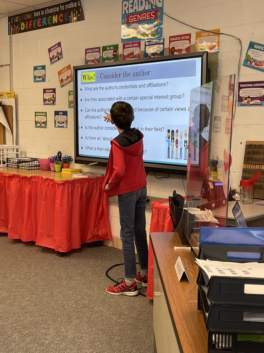 Today kids led my lesson and taught each other how to find credible sources when researching. The best part was when my kids who get so nervous presenting or speaking during discussions, volunteered to teach all on their own! They make so proud ❤️