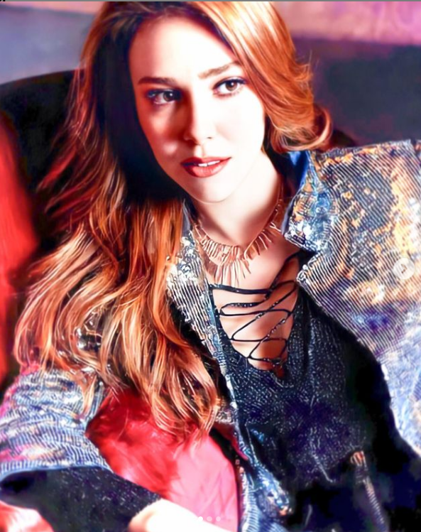 delimarkova's tweet photo. #Elcin_Sangu_We_love_and_support_you https://t.co/HlU3S3npq7