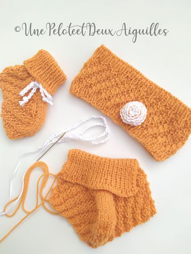 EtPelote's tweet photo. Explications pour tricoter un joli bandeau assorti aux chaussons. Idéal pour un cadeau de naissance 🧶❤!
#tricot #diy #headband #laine #madeinfrance #fonty
https://t.co/p4O1juMQSZ https://t.co/fl4NWiaTfW