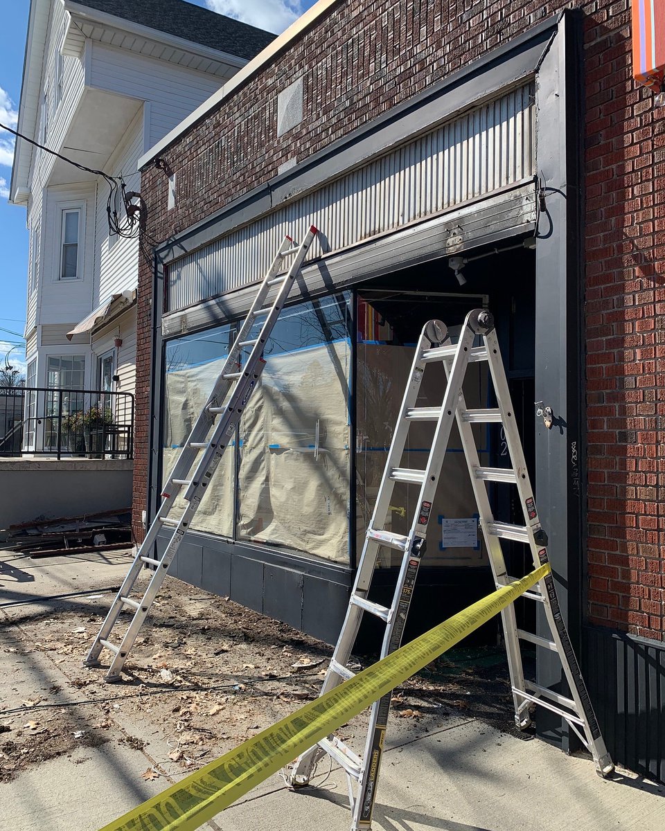 It was bittersweet to see the Act II sign come down. For Kreatelier it means a new beginning as they expand into the space next to their current shop. The larger studio will allow you to immerse yourself in the creative process, view project samples, &amp; be part of the experience!