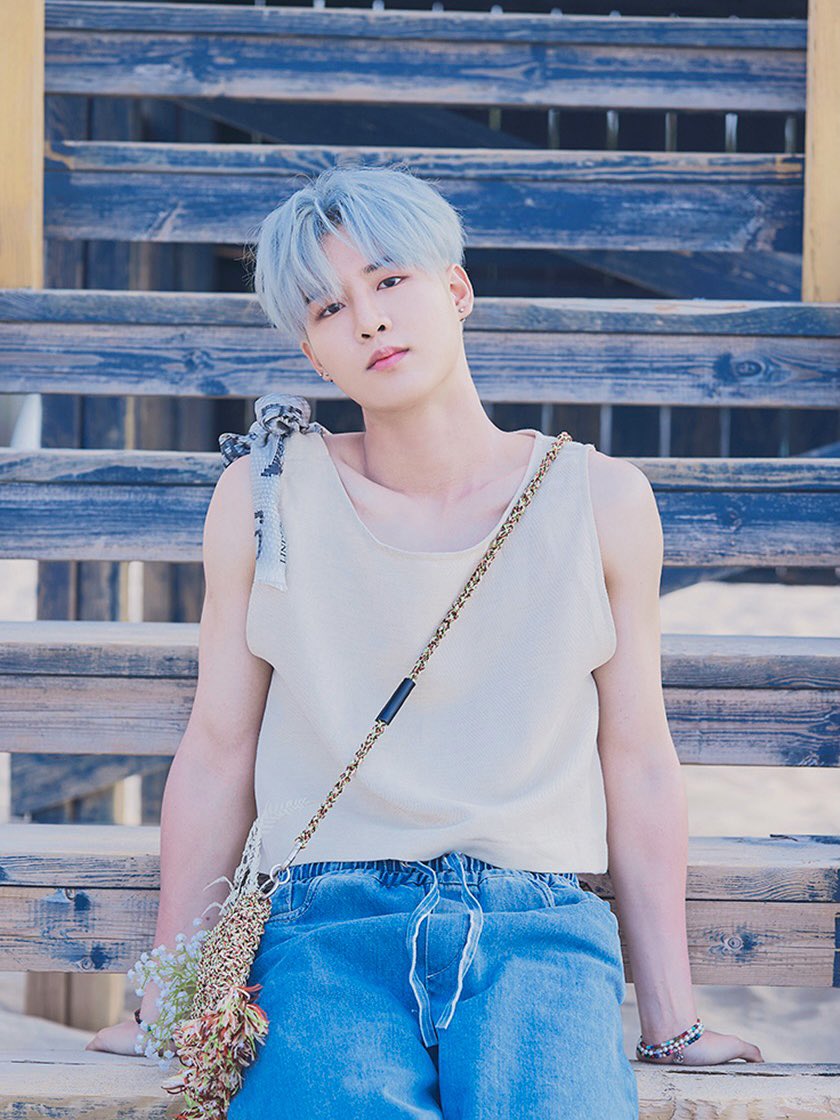 katydazed's tweet photo. Me and my bestie was late to the party be we have arrived๐๐
#TOOgetherSelcaDay #TGSD #TOO #ํฐ์ค์ค #๊ฒฝํธ #KYUNGHO @too_offcl @too_members https://t.co/drNloOXulu