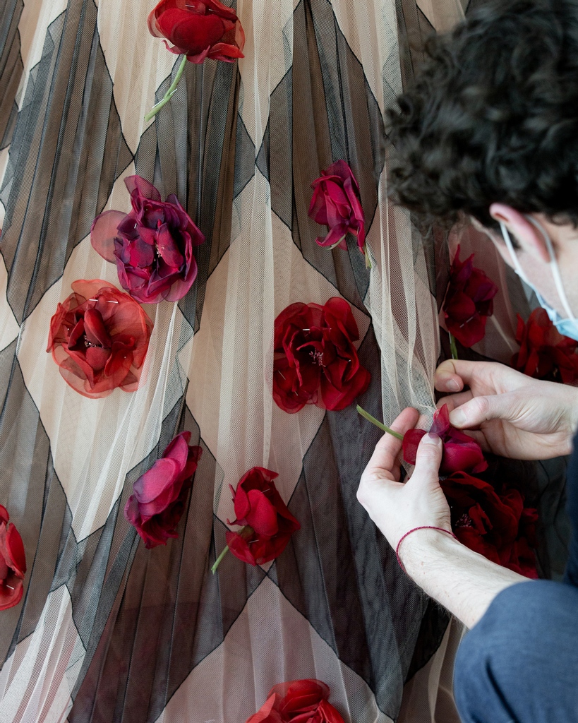 Dior's tweet photo. The ateliers are repositories of #DiorSavoirFaire, and for #DiorAW21 https://t.co/C0sJH9mR97 by Maria Grazia Chiuri they were called on for fairytale evening dresses that required careful handling of both soft and architectural pleating and romantic silk rose embellishments. https://t.co/wj65caCocB