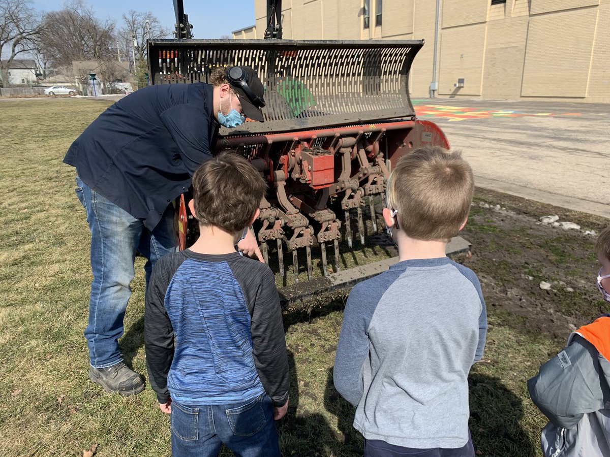 <a href="/ParkDistOakPark/">Park Dist. Oak Park</a> - thank you for stopping work to show our preschoolers how your machine worked to take care of our field outside! <a href="/OakPark97/">Oak Park District 97</a> #d97whittier <a href="/PCLRobinson/">Patrick Robinson</a>