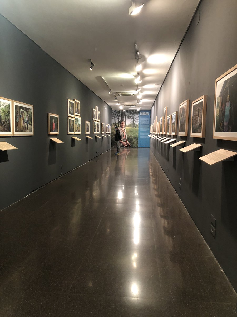 Moontsemiiro's tweet photo. Hoy hemos ido a ver la exposición “Activistas por la vida”.
Muy recomendable para ir a verla, y tomar consciencia de todos los derechos que se vulneran.
Hoy, aparte de aprender, me llevo nuevas referentes💜
#Educadrets https://t.co/bjd32nmHtI