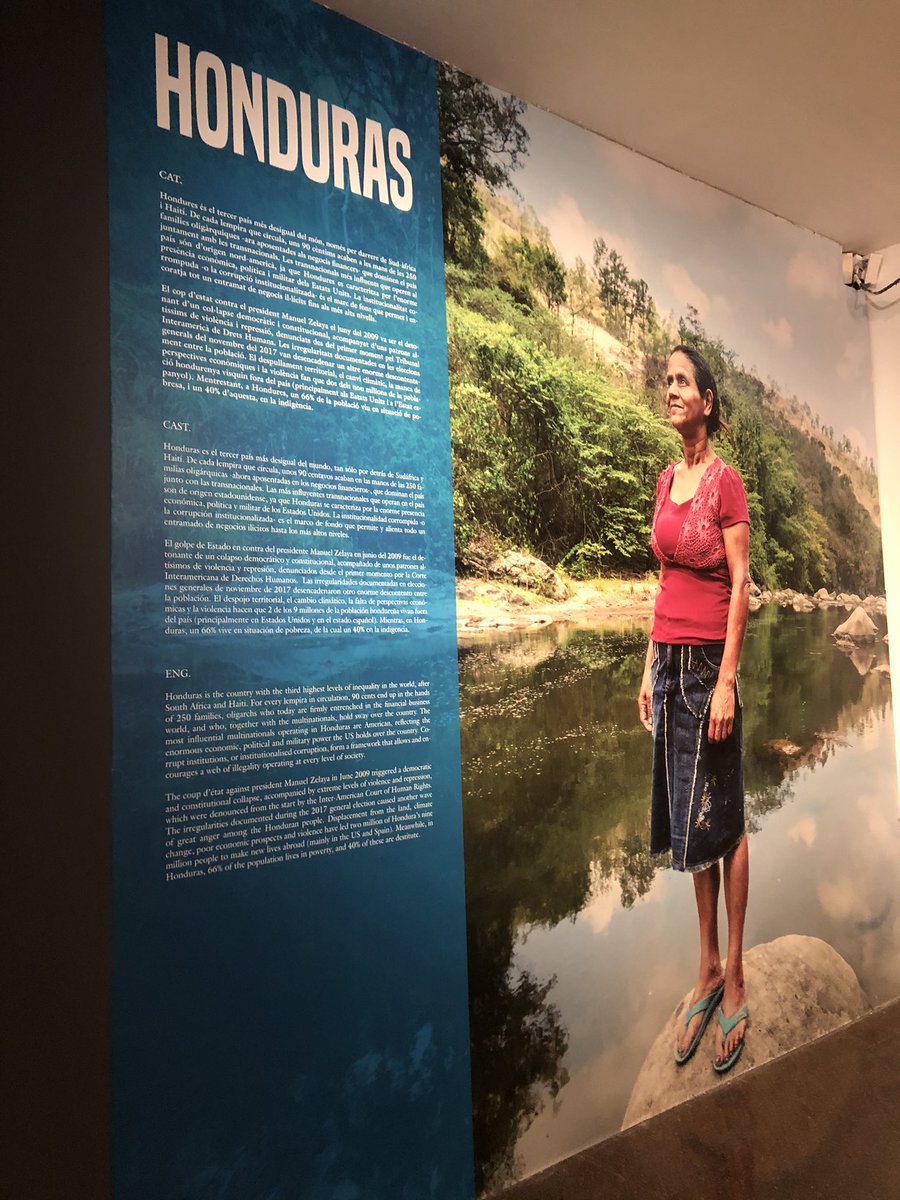 Moontsemiiro's tweet photo. Hoy hemos ido a ver la exposición “Activistas por la vida”.
Muy recomendable para ir a verla, y tomar consciencia de todos los derechos que se vulneran.
Hoy, aparte de aprender, me llevo nuevas referentes💜
#Educadrets https://t.co/bjd32nmHtI