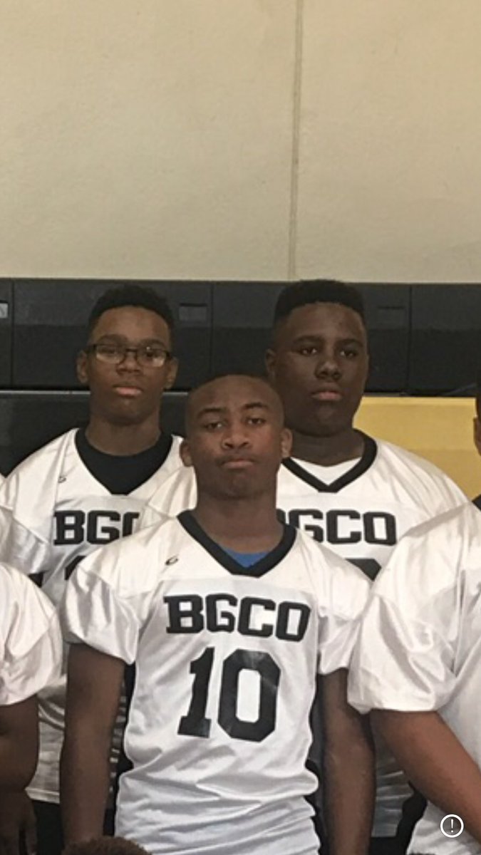 Isaiah_jamar21's tweet photo. @DevontheJet402 @Deshawnwoods8 Those North Omaha Boys and Girls Club days 😂😂😂 https://t.co/cFCzFCAzgd