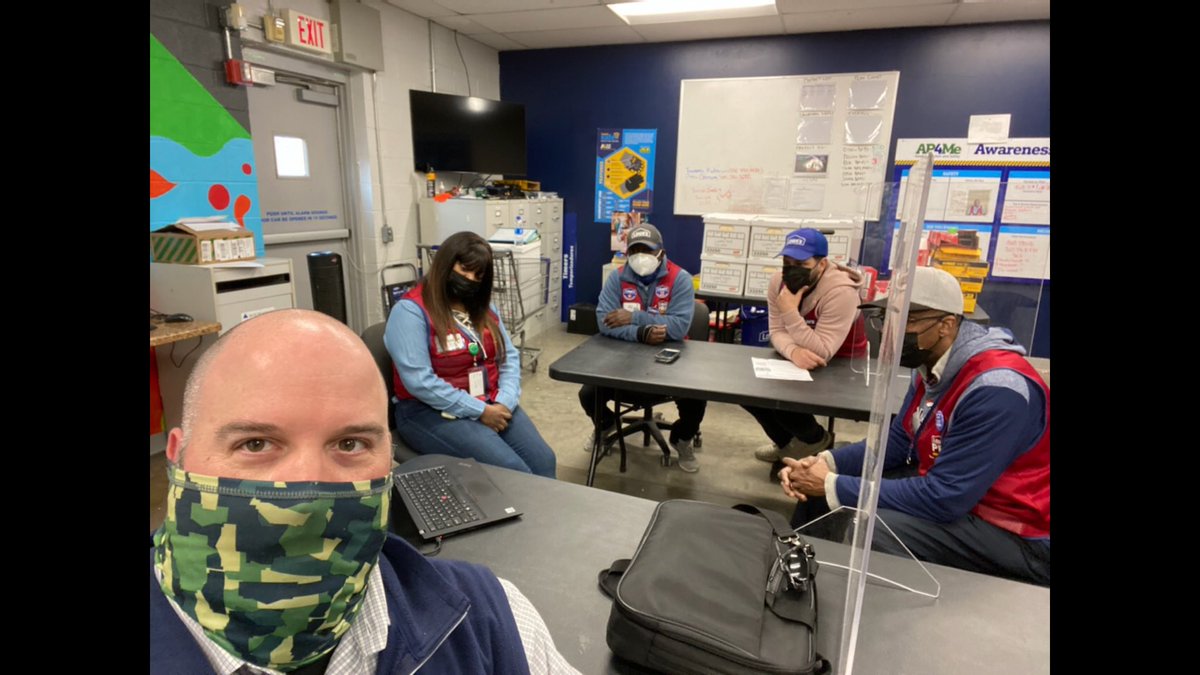 PWilkinson_77's tweet photo. #PROTUESDAY Pro Rally with this All-Star team in New Carrollton! #ALLIN #NEWHOME4PROS @LowesDMV @JohnEchurchill @ShaneGagne76 @EGPro4 @BlueBoxR1 @J_Alexander1255 https://t.co/S5hnbFROWC