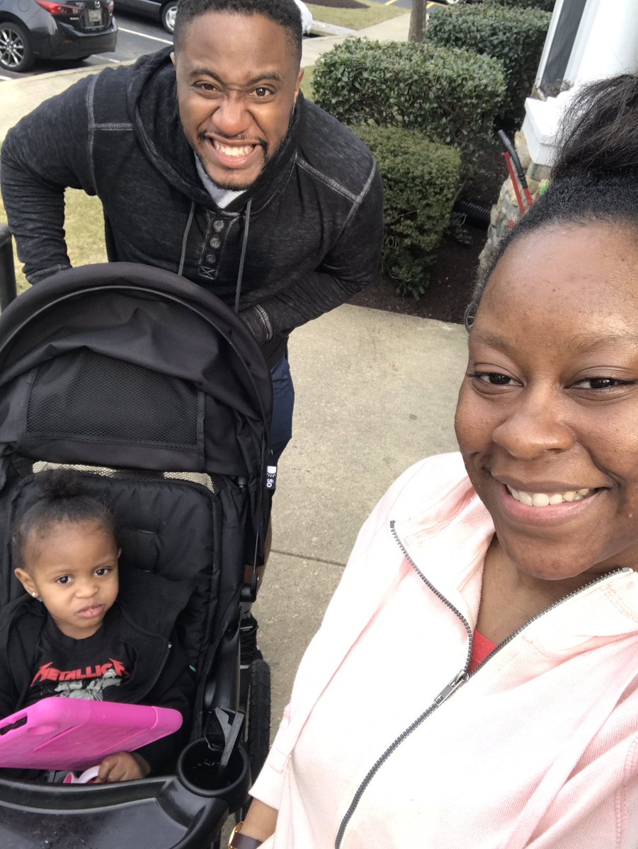 MRichNEWS's tweet photo. What a beautiful day!! ☀️ 

Got another great family walk in today! 3.20 miles. Slight work but every bit counts! 💪🏾#HealthFitnessWellness #USSSWalking #UEOFire #MarchMadness https://t.co/MN9JDIQU4p