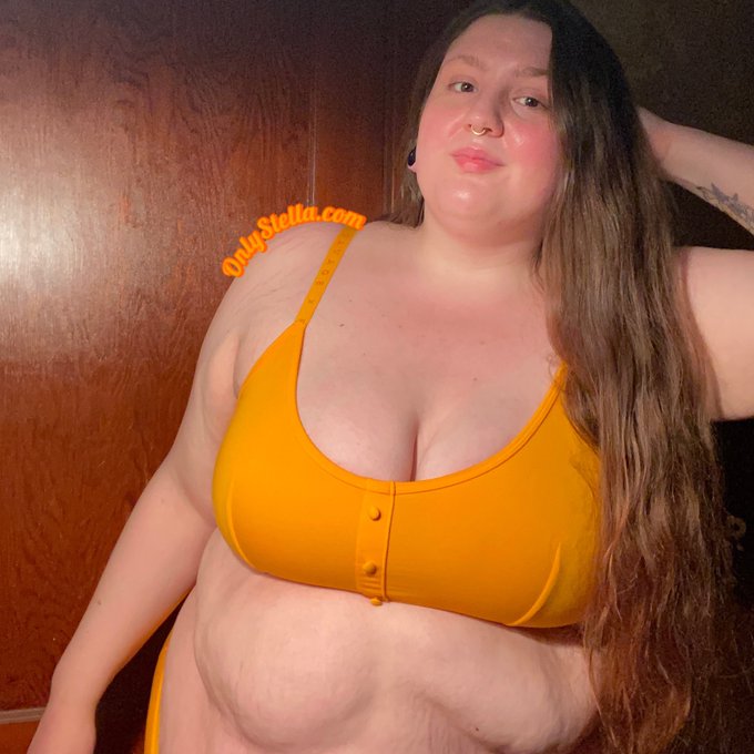 Stella Ambrose | ATX, DFW, HTX - 1 pic. Guess who’s cute as fuck? 👉🏻👈🏻 https://t.co/FR14cuCbkJ