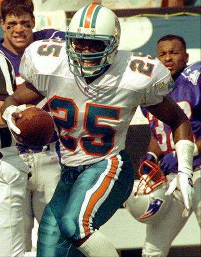 Happy Birthday to one of my all time favorite Dolphins! Louis Oliver ! 