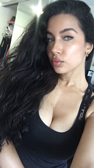 Happy Tuesday https://t.co/XK8OPpx9RM<a href="/tag/gh"class="tags"><span>#gh</span></a><a href="/tag/generalhospital"class="tags"><span>#generalhospital</span></a><a href="/tag/ivynatalia"class="tags"><span>#ivynatalia</span></a>