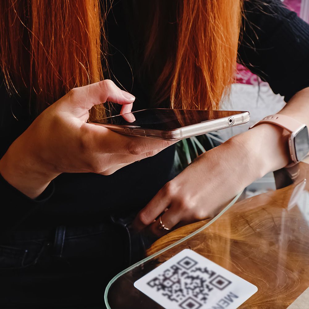 AptitoPOS's tweet image. To take the order is safe and easy with Aptito`s products + few words about benefits of using qr code
.
#qrcode #qrscanning #aptitopos #aptito #contactless #covid #restaurant #restaurantowner #business #businessowner