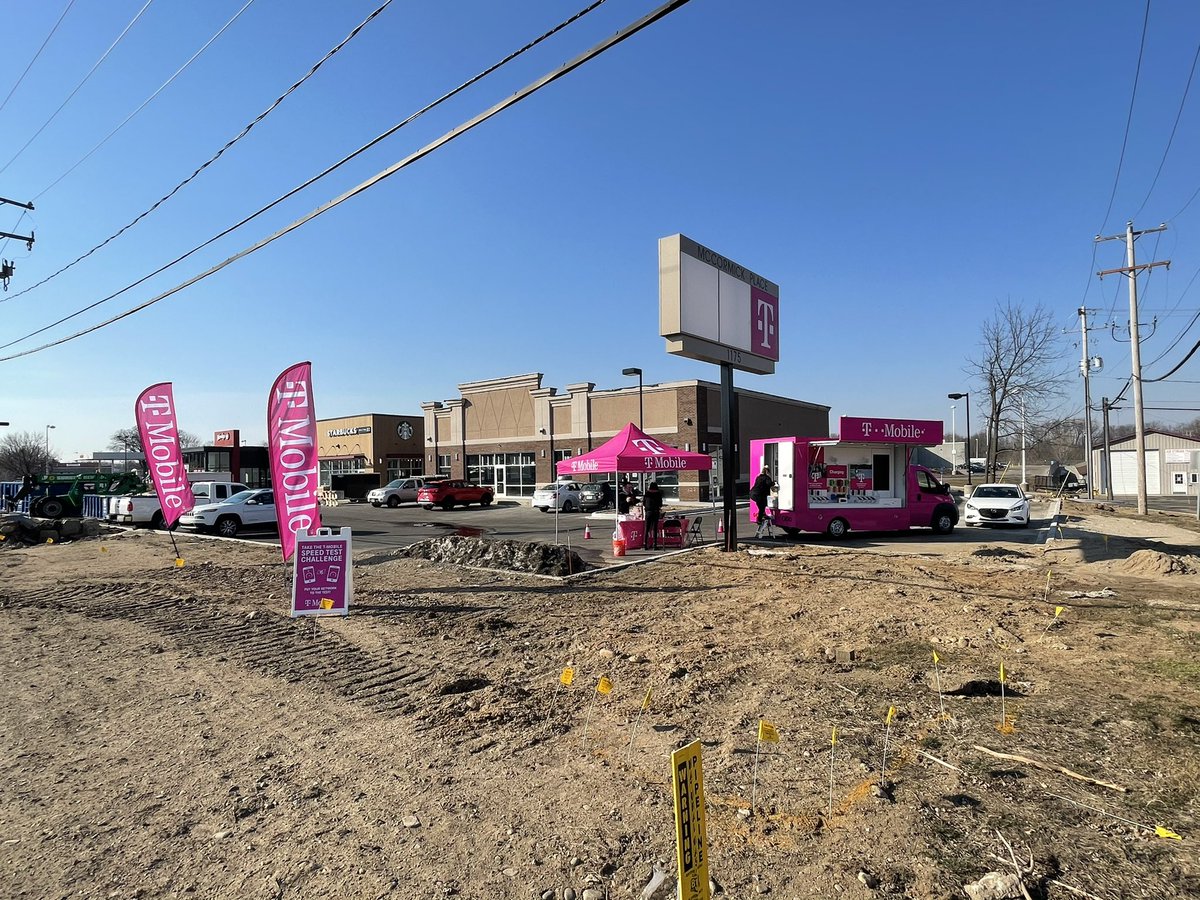 Big things happening in the Well! Not sure if anyone calls it that but we might as well start the trend since we’re taking over the city. Can’t wait for <a href="/RYNO23_/">Ryno</a> to get into this beauty of a store!