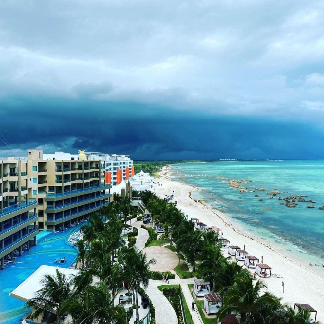 GenerationsRsrt's tweet image. We love seeing Generations through your eyes 😀📸🌴

Photo by IG user:@markwilliamstravel