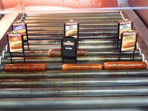 Super70sSports's tweet photo. Whenever I stop at a gas station I like to look for that one inevitable gnarly hot dog that’s on the roster for its veteran leadership. https://t.co/FTyiyeu1at