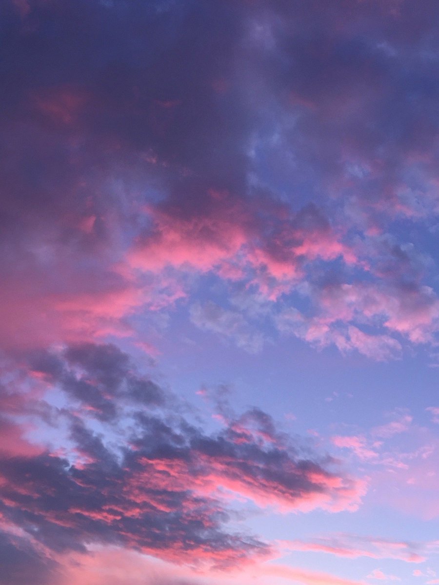 ItsALilacSky's tweet photo. ¿También os gusta ver atardecer? https://t.co/rHgIlSodzs