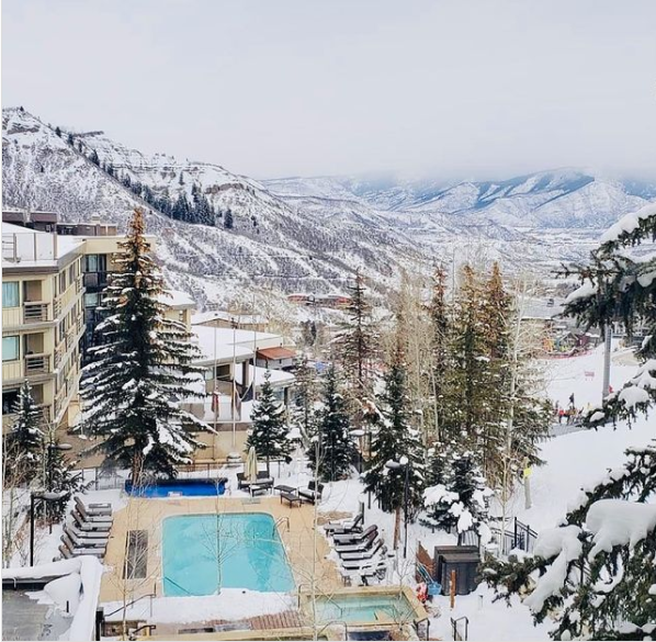 Vacation Mood: On ✔️
Join us this spring break for ultimate spring skiing! Link in bio to book. #springbreak #snowmass
📸@drthynguyen