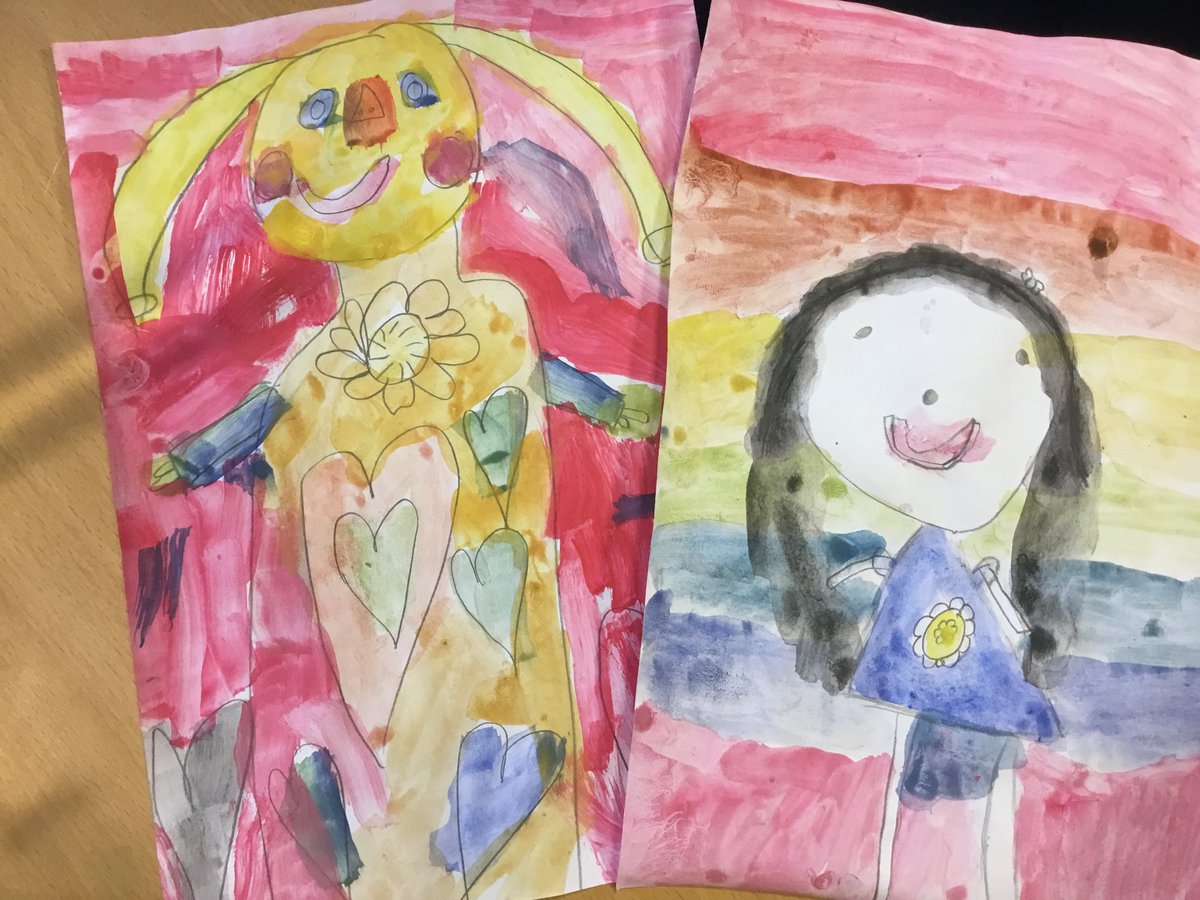 MrsBeaufort's tweet photo. What fun to be back with the children. I am lucky enough to be working with both Forest Class AND Year 3 for the next few weeks! Yr3 loved getting artistic &amp; painting a self-portrait - inspired by class discussions &amp; the super illustrations in our whole school book. #artiscentral https://t.co/PAMQmTFrjs