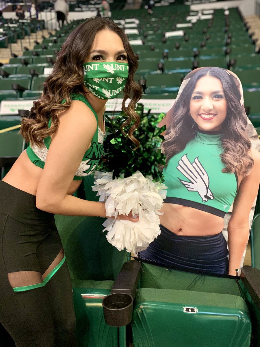 ntxdancers's tweet photo. Another successful basketball season for our fabulous seniors!! You all have stood strong through one of the most challenging seasons and we are so thankful for your grace and guidance through it all!  Cheers to Isabella, Brianna, Allyson and Valerie! We 💚 you! #ntxdancers https://t.co/4l4s5ccOeQ