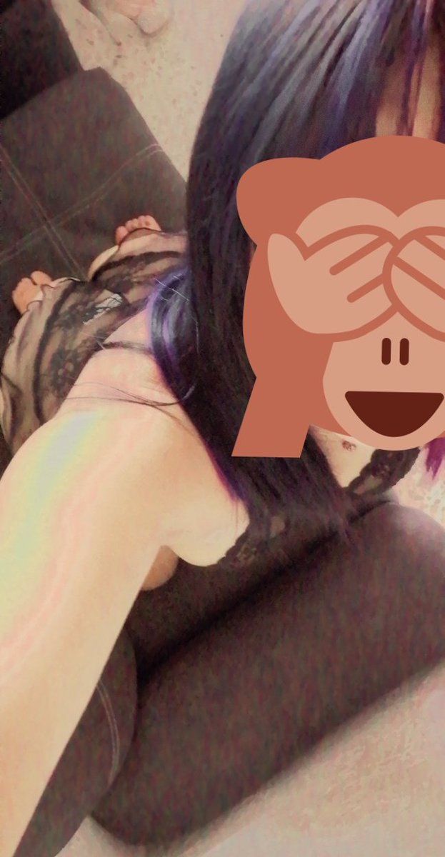 cinthyawkka's tweet photo. Me gustó mi nuevo outfit, se los presumo https://t.co/9a0ZUKigYA