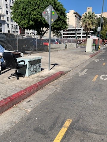 BestenLA's tweet image. 25 people on Main in #DTLA just accepted services through #ProjectRoomkey Thank you ⁦@LAHomeless⁩ @kdeleon⁩ office #LAMayor team for your efforts!