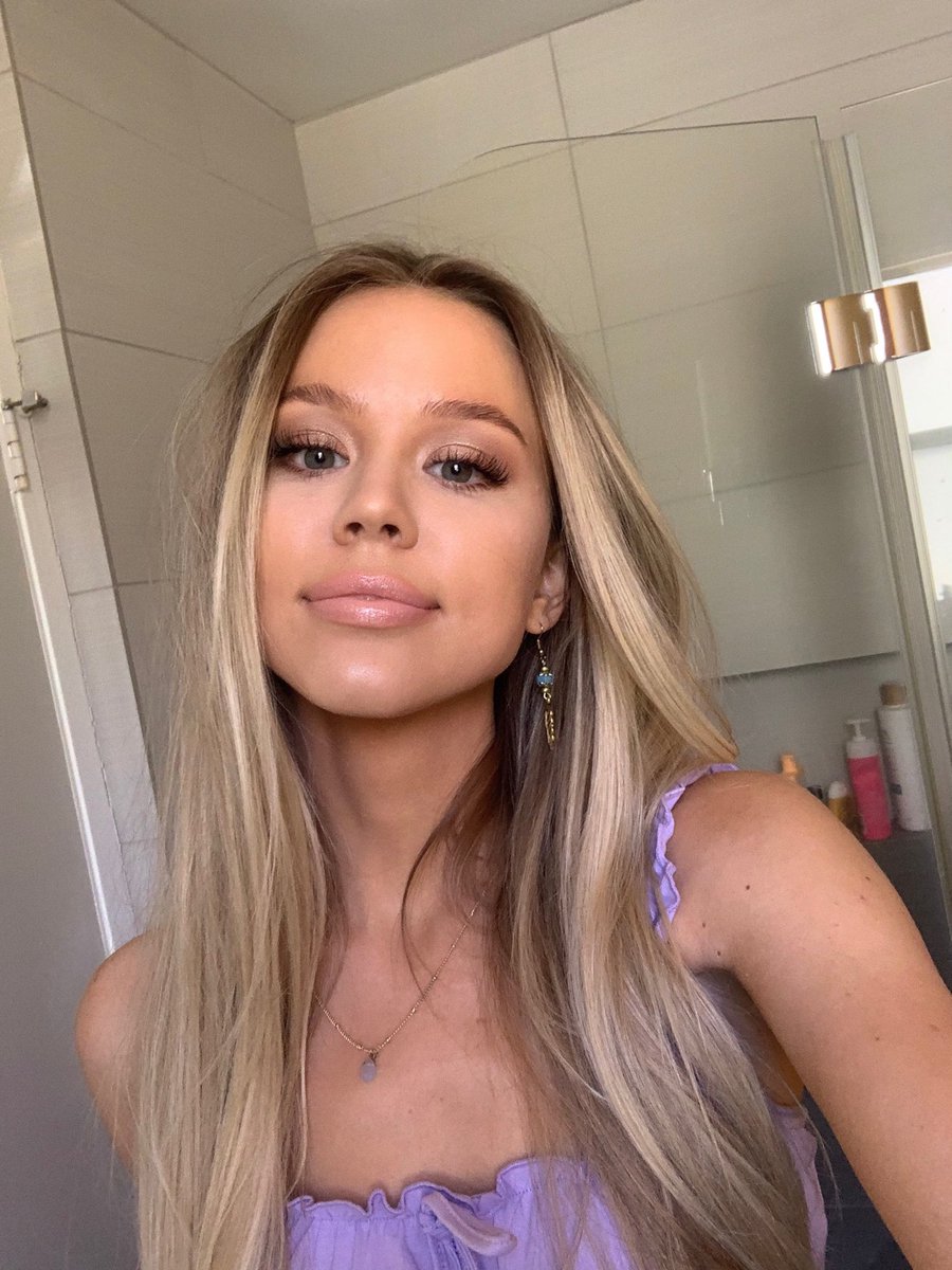 MichaelaOkla's tweet photo. hi besties do u like my makeup today #IPSYPartner @IPSY https://t.co/MkyS1iop6k