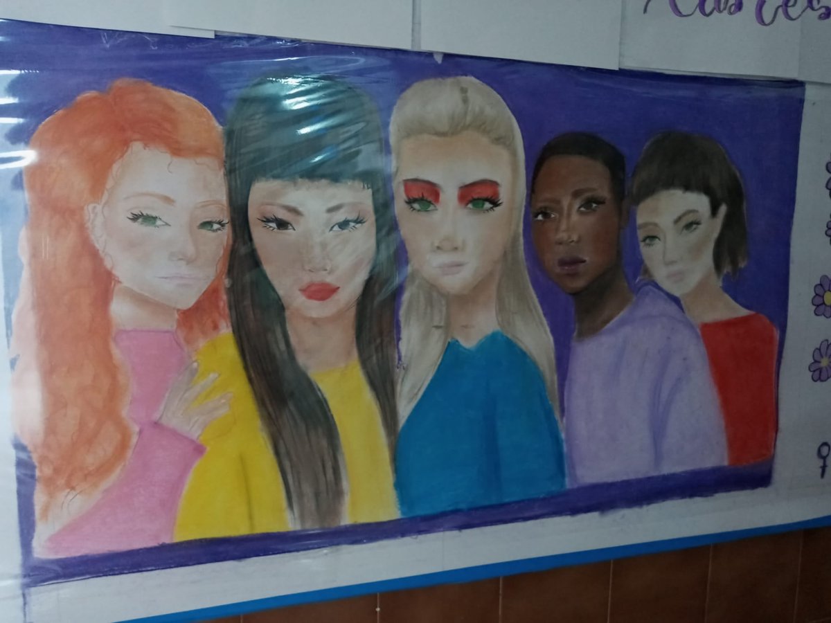 CeipSFernando's tweet photo. Caridad López Ortega y Leonor Navarro Méndez, alumnas de 6ºB han realizado un mural por el Día de la Mujer, utilizando la técnica pintura pastel.
¡¡Precioso trabajo y menudas artistas!! https://t.co/qlHQYWAUYq