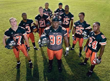 CountyPolk's tweet photo. RIP Jamar Taylor😢
#SuperNaught🏈 https://t.co/iPHxa7nfnR