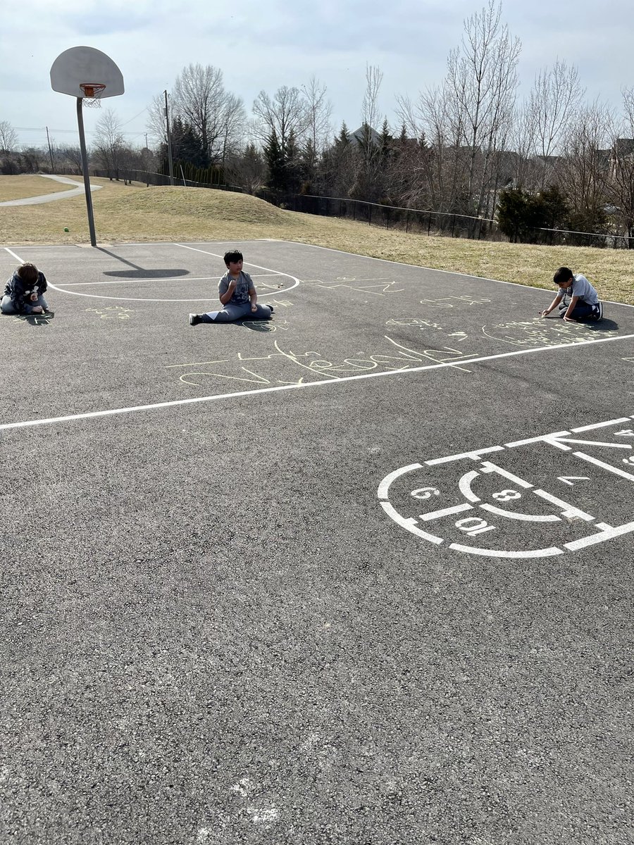 miss_nicholson3's tweet photo. Beautiful weather calls for math in the sunshine! https://t.co/2KgD706yxC